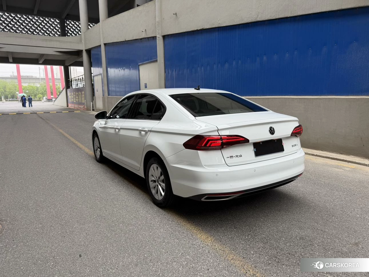 Volkswagen Bora 2020 Белый из Китая, фото 2