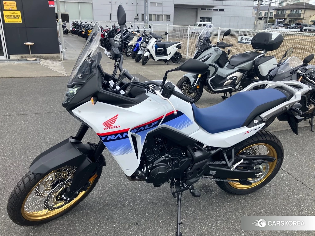 Проданный Honda TRANSALP XL750 id 4102644 из Японии, фото 2