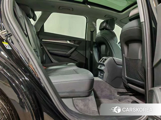Audi Q5L id 4366040 из Китая 9