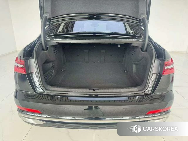 Audi A6L id 4278450 из Китая 10
