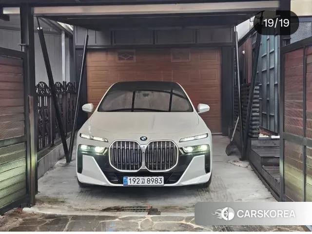 BMW 7 Series (G70) id 3315237 из Кореи 11