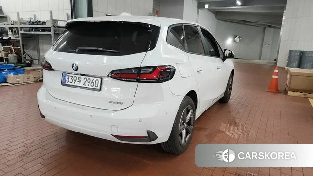 BMW 2 Series Active Tourer (U06) 2024 Белый из Кореи, фото 2