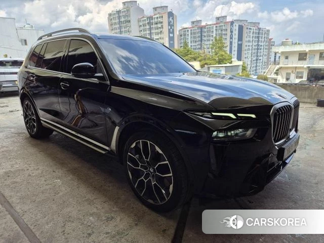 BMW X7 (G07) 2023 Черный из Кореи, фото 3