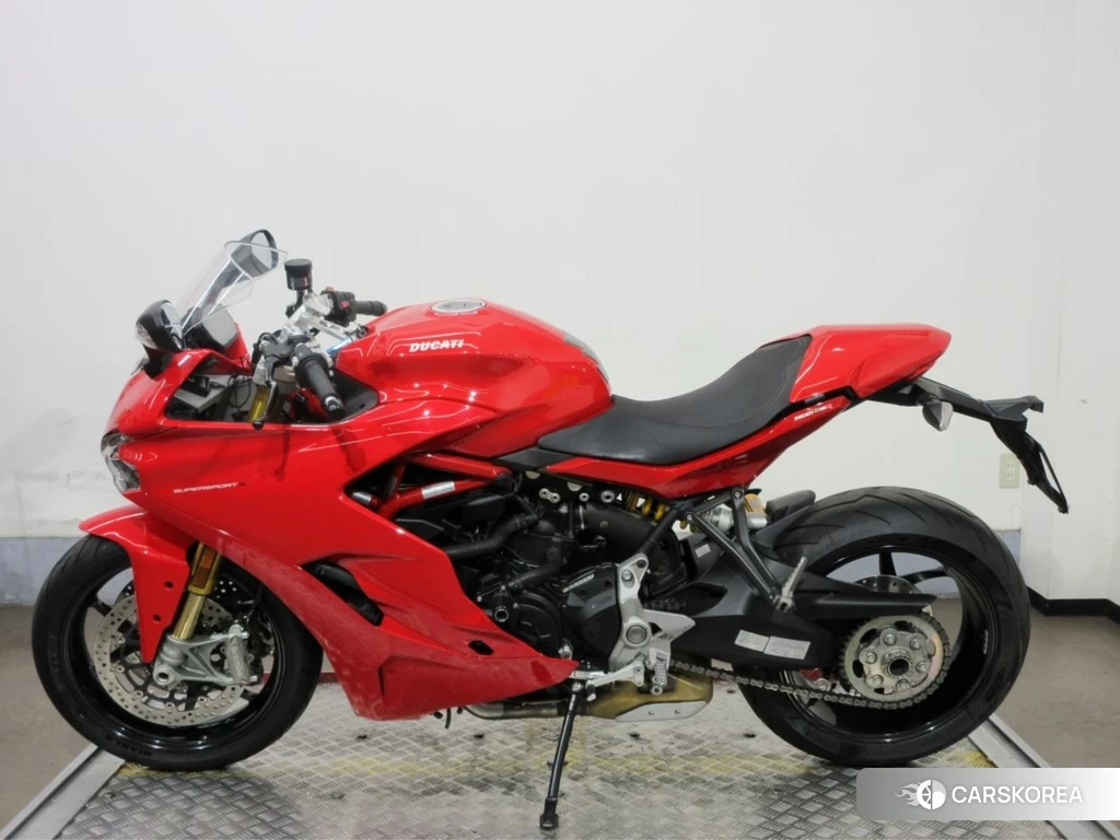 Проданный Ducati SUPERSPORT S 2018 из Японии
