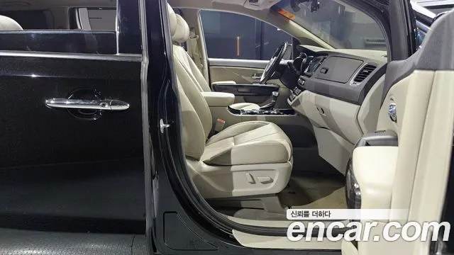 Kia The New Carnival id 2673154 из Кореи 12