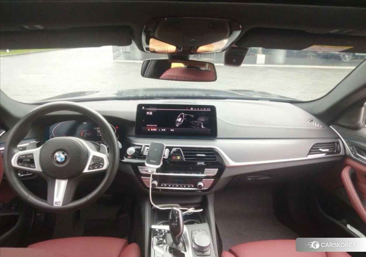 BMW 5 series 2022 Черный из Китая, фото 2