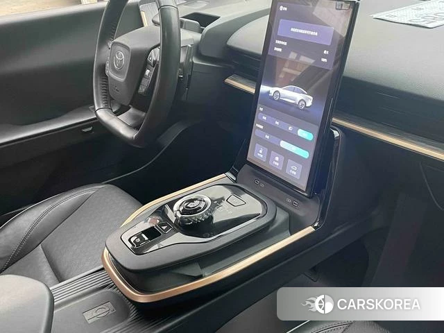 Toyota bZ3 2023 Коричневый из Китая, фото 6