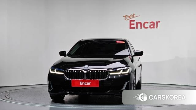 BMW 5 Series (G30) id 3883692 из Кореи 12