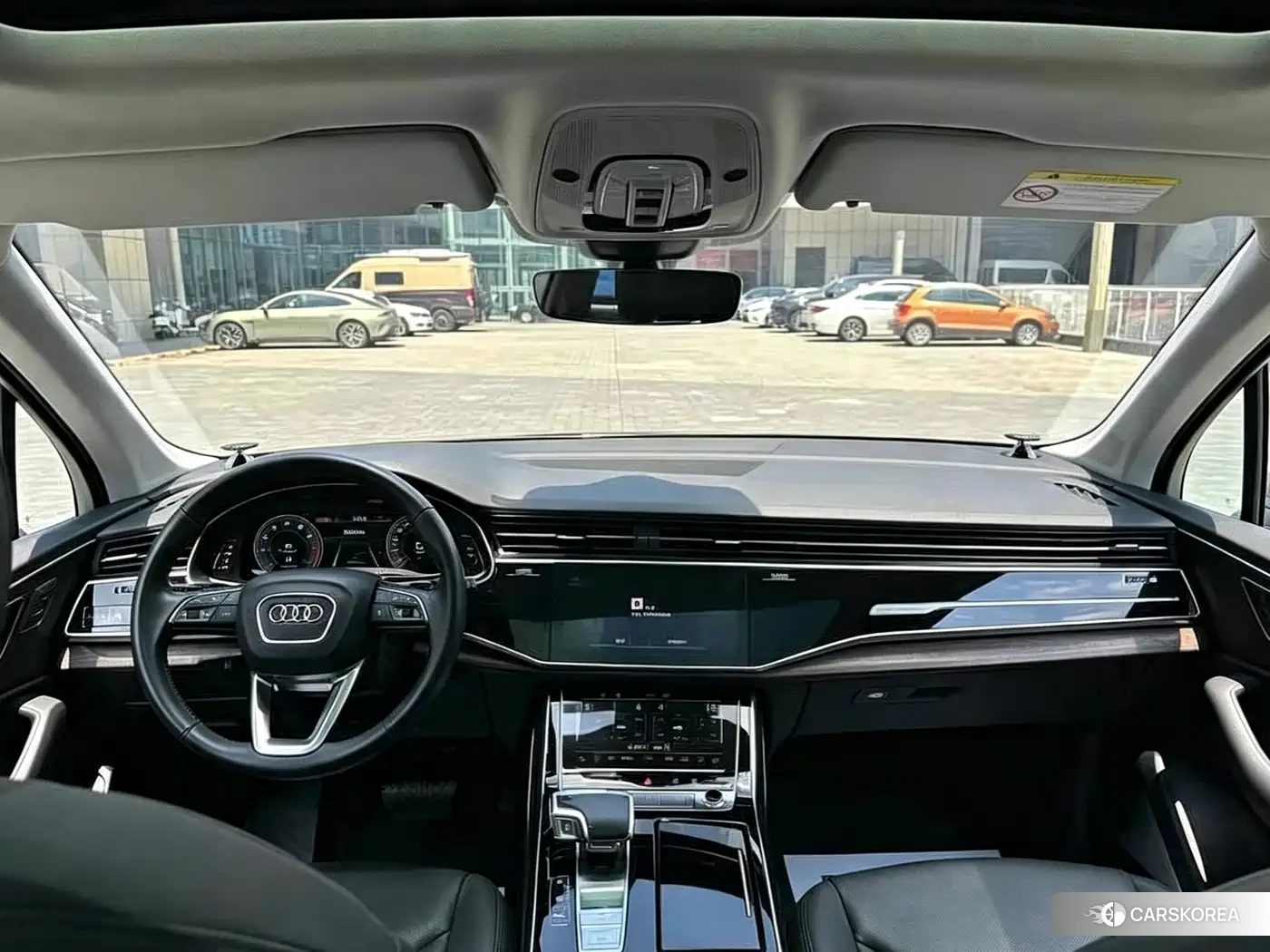 Audi Q7 2021 Черный из Китая, фото 3