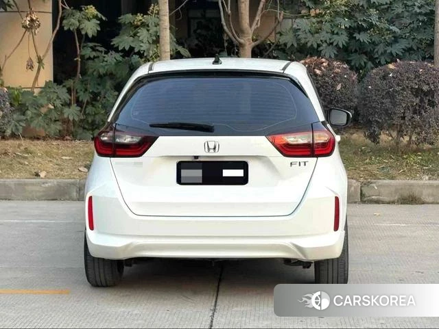Honda Fit 2021 Белый из Китая, фото 2