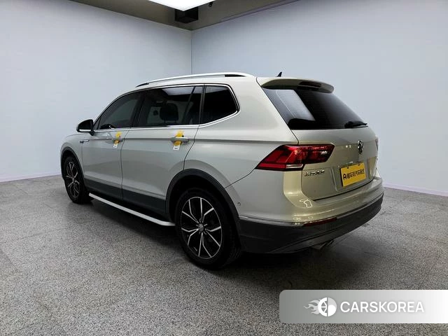 Volkswagen Tiguan L id 4242517 из Китая 12