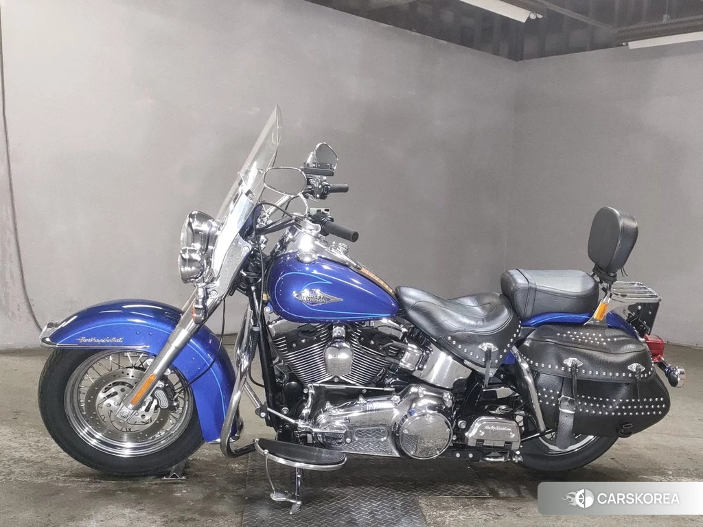 Проданный Harley-Davidson Heritage Softail Classic FLSTC1580 2010 из Японии