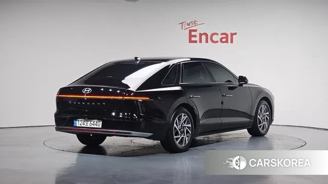 Hyundai Grandeur Hybrid (GN7) id 3322416 из Кореи 12