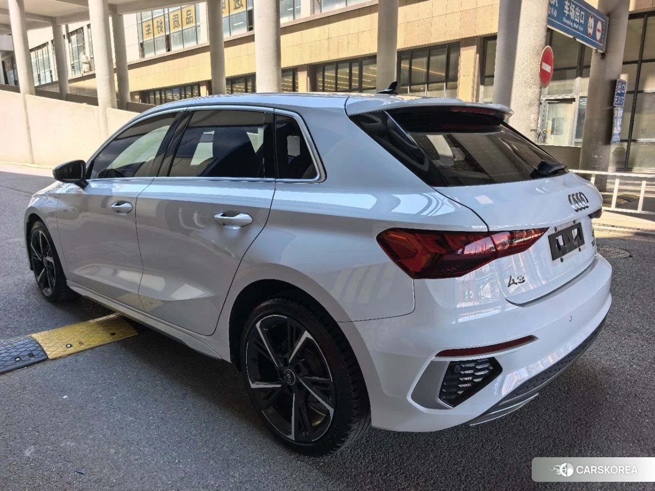 Audi A3 2022 Белый из Китая, фото 5