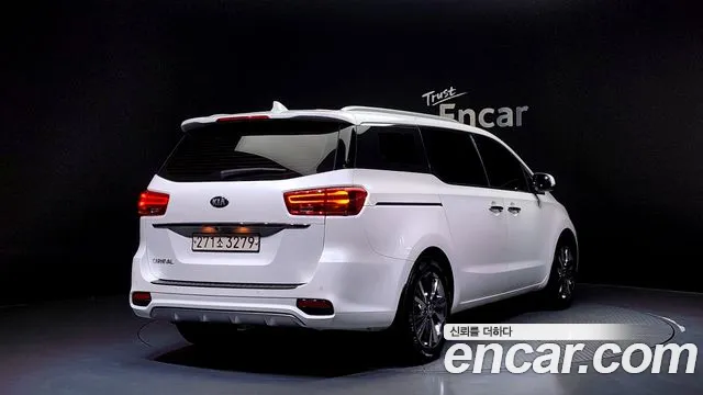 Kia The New Carnival id 2503860 из Кореи 12