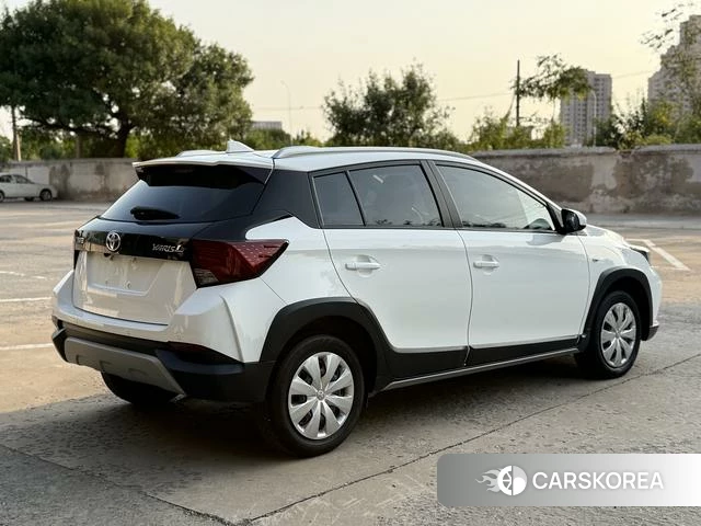 Toyota YARIS L Zhixuan 2022 Белый из Китая, фото 2