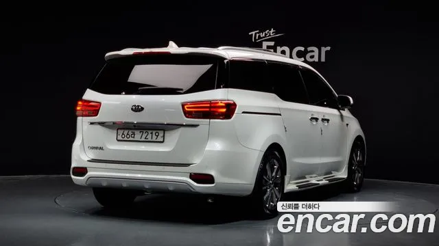 Kia The New Carnival id 2505186 из Кореи 12