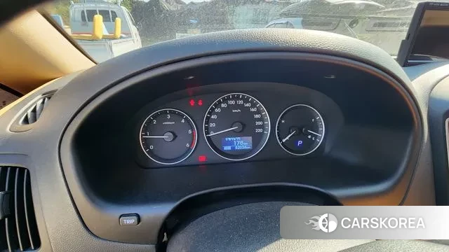 Hyundai The New Grand Starex 2019 Серебристо-серый из Кореи, фото 2