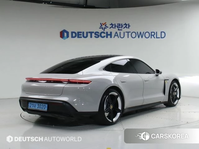 Porsche Taycan id 4342897 из Кореи 12