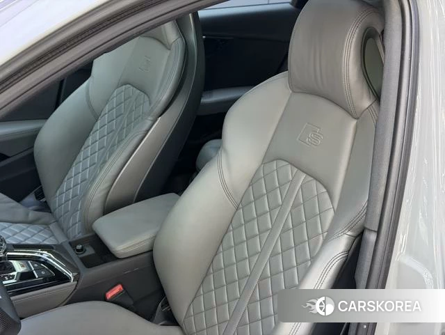 Audi S4 2021 Серебристо-серый из Китая, фото 6