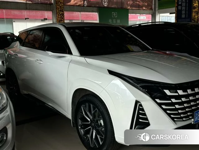 Chang'an UNI-Z 2025 Белый из Китая, фото 2