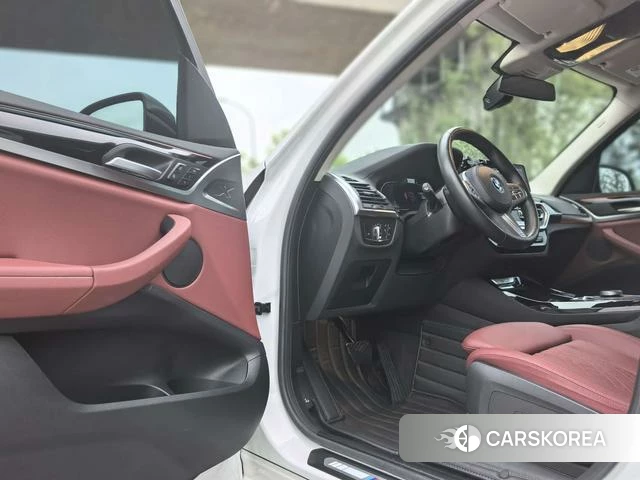 BMW iX3 id 4276902 из Китая 11