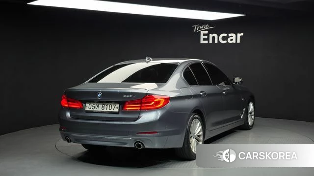 BMW 5 Series (G30) id 3861715 из Кореи 12