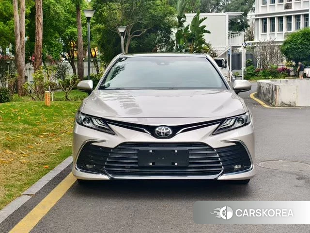 Toyota Camry 2022 Шампань из Китая, фото 4