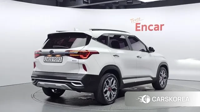 Kia Seltos id 3209356 из Кореи 12