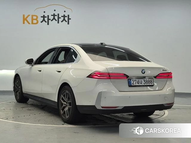 BMW 5 Series (G60) id 4546736 из Кореи 12