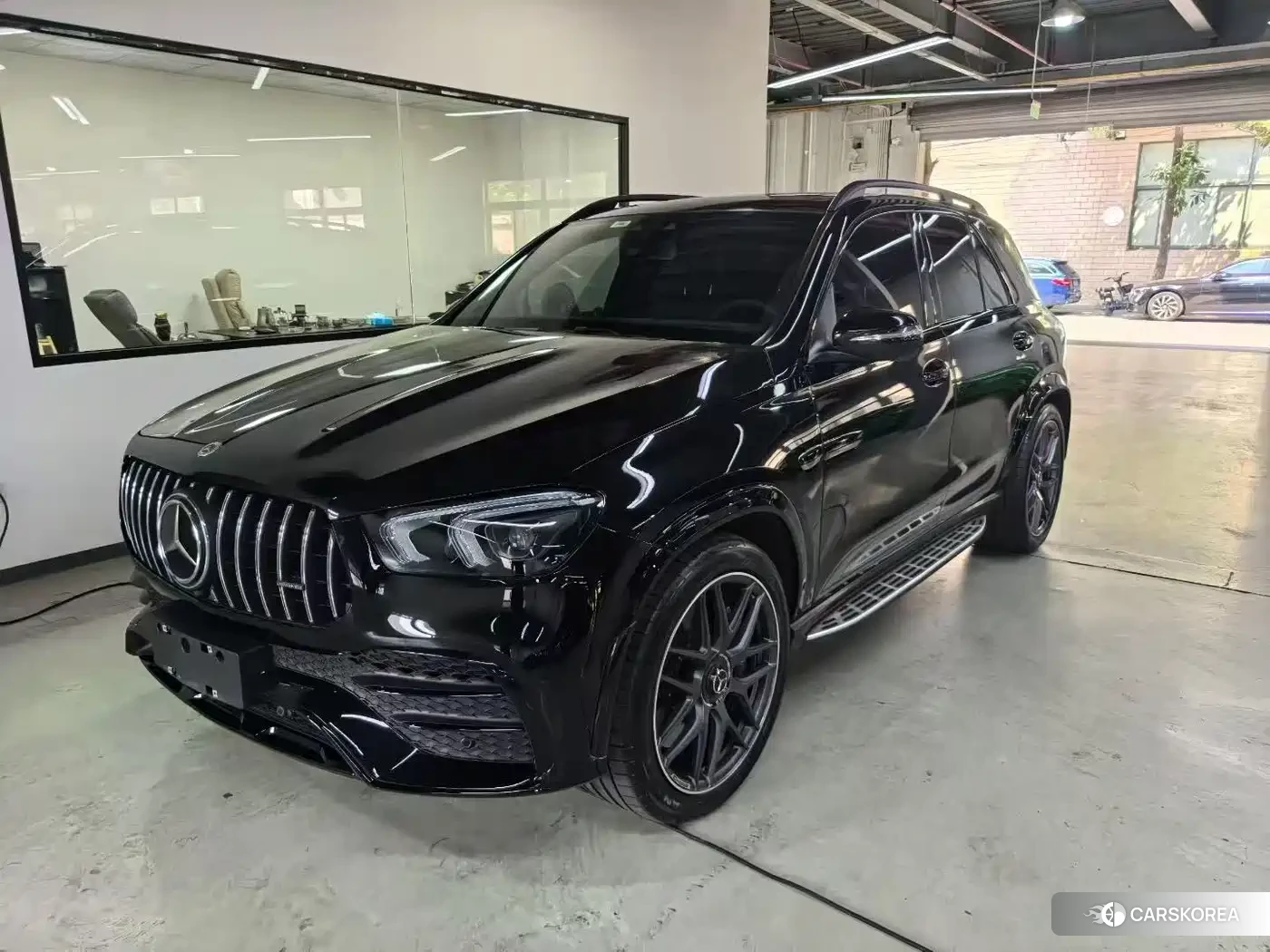 Mercedes-Benz GLE AMG 2023 Черный из Китая, фото 2
