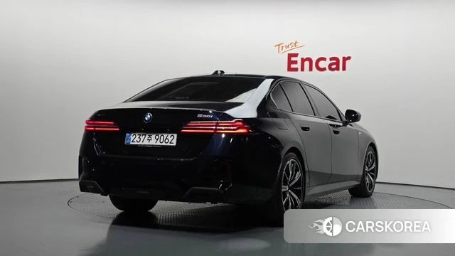 BMW 5 Series (G60) id 3921624 из Кореи 12