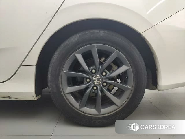Honda Civic id 4365902 из Китая 12