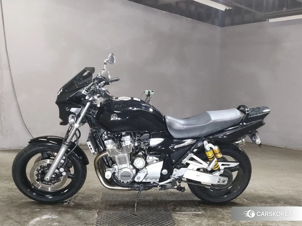 Проданный Yamaha XJR 1300 id 4158003 из Японии, фото 2