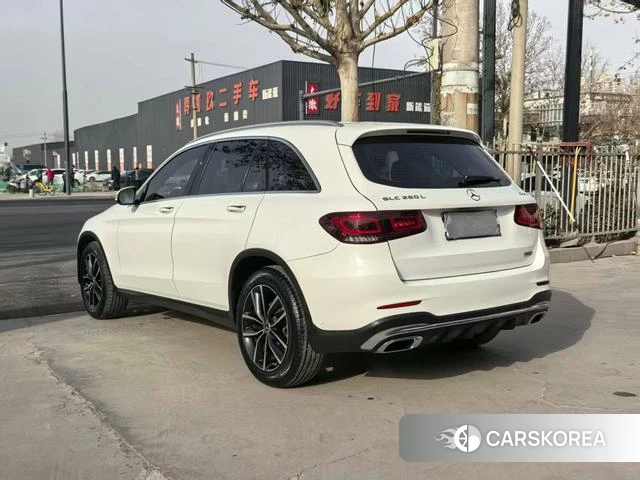Mercedes-Benz GLC 2022 Белый из Китая, фото 2