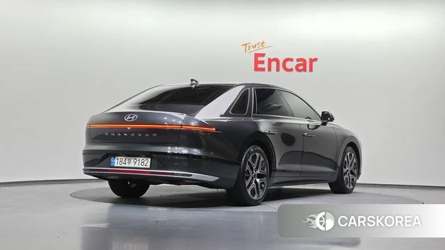 Hyundai Grandeur Hybrid (GN7) id 3838702 из Кореи 12