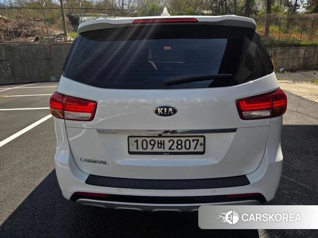 Kia All New Carnival id 3955958 из Кореи 12