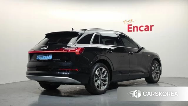 Audi e-Tron id 4711939 из Кореи 12