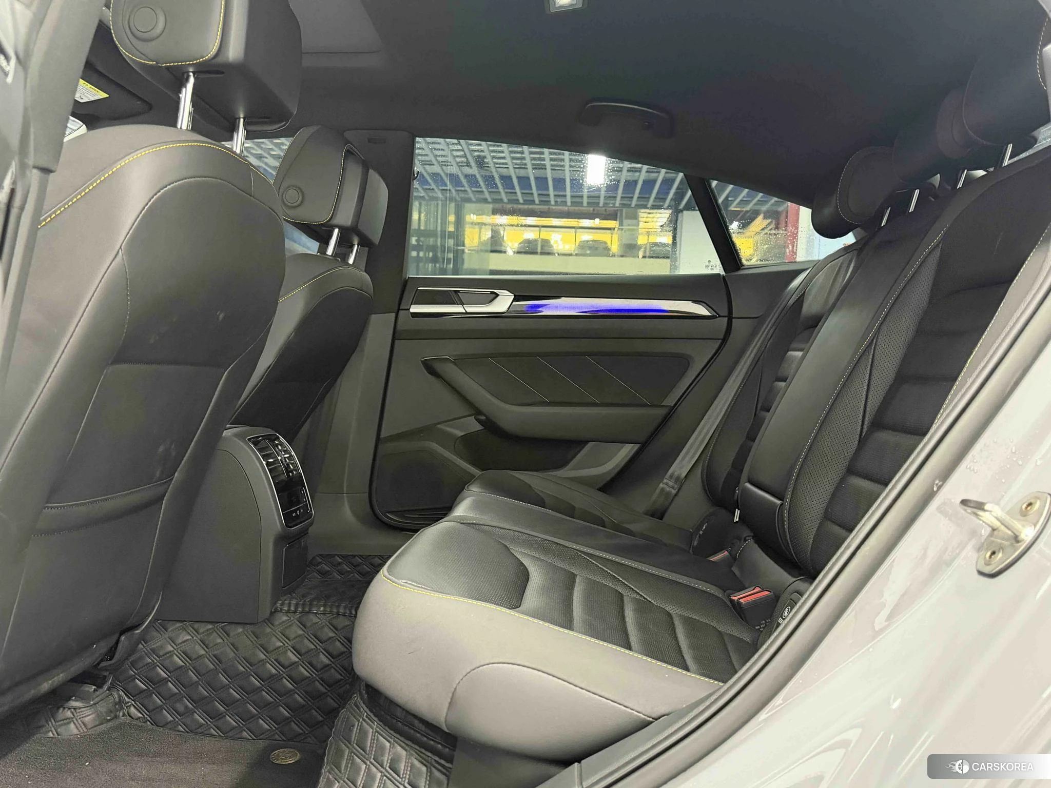Volkswagen CC 2022 Темно-серый из Китая, фото 5