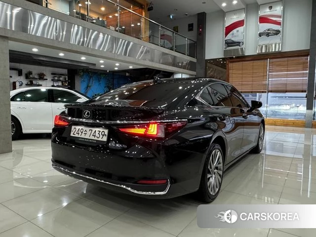 Lexus ES300h 7th generation id 4336916 из Кореи 12
