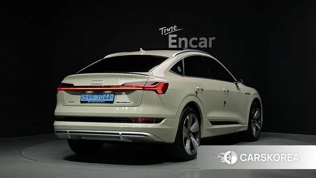 Audi e-Tron id 4585471 из Кореи 12