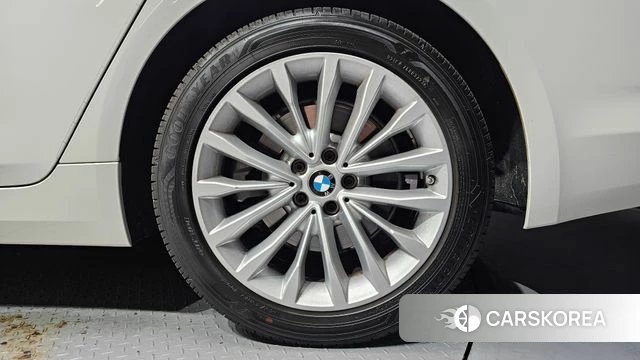 BMW 5 Series (G30) id 4736951 из Кореи 13