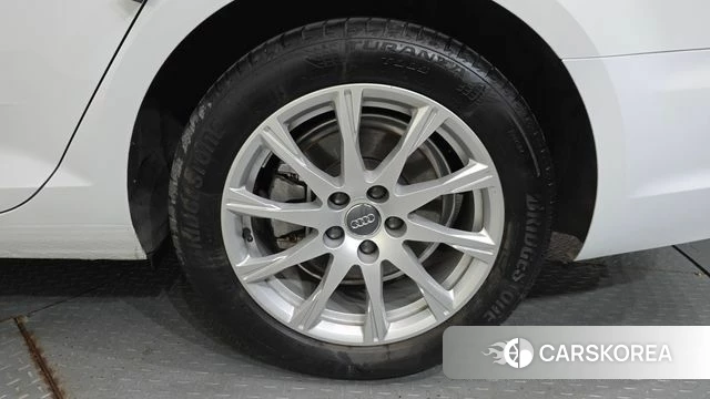 Audi A4 (B9) id 4530409 из Кореи 13