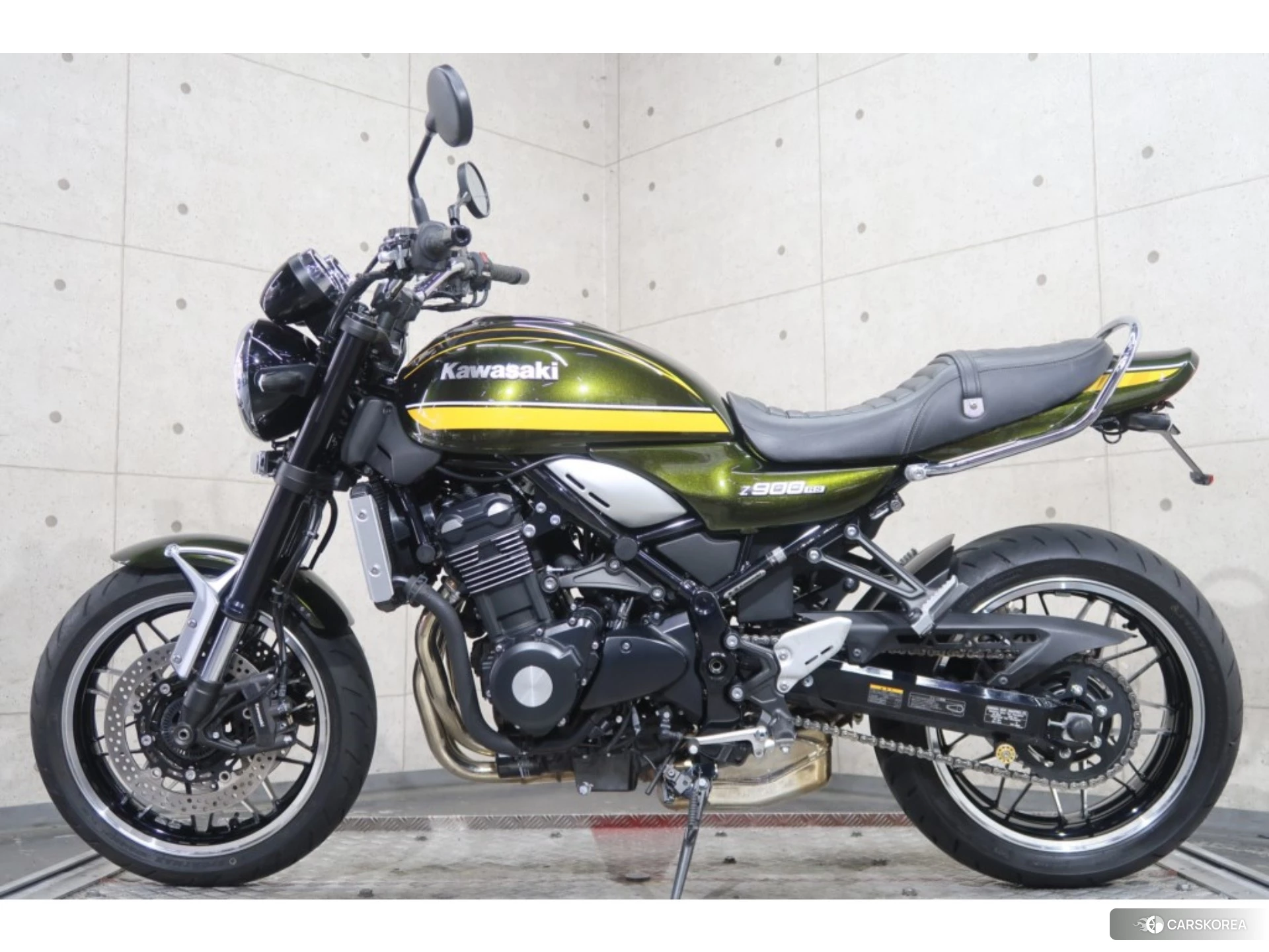 Kawasaki Z900RS id 3950307 из Японии 13