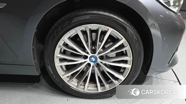 BMW 3 Series (G20) id 4641378 из Кореи 13