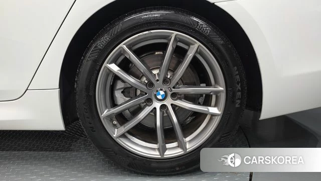 BMW 5 Series (G30) id 4943883 из Кореи 13