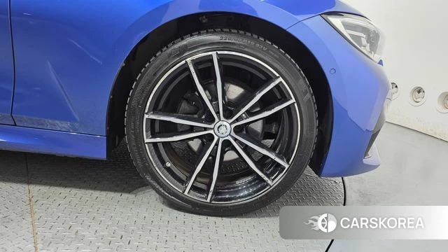 BMW 3 Series (G20) id 4676018 из Кореи 13