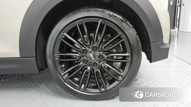 Mini Cooper Convertible id 4342846 из Кореи 13
