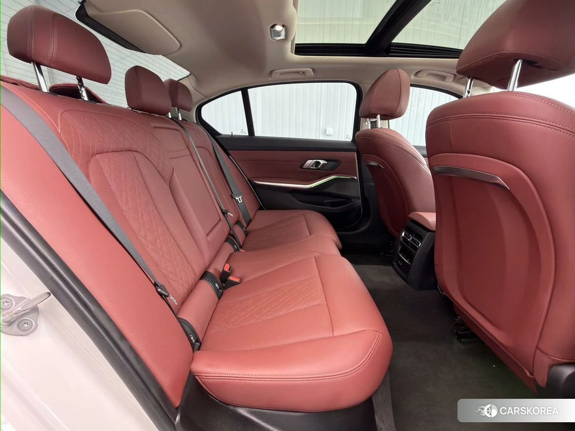 BMW 3 series id 4473849 из Китая 13