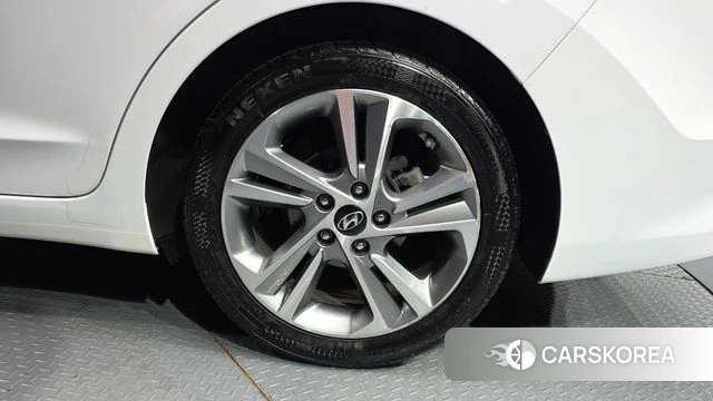 Hyundai Avante AD id 4582206 из Кореи 13